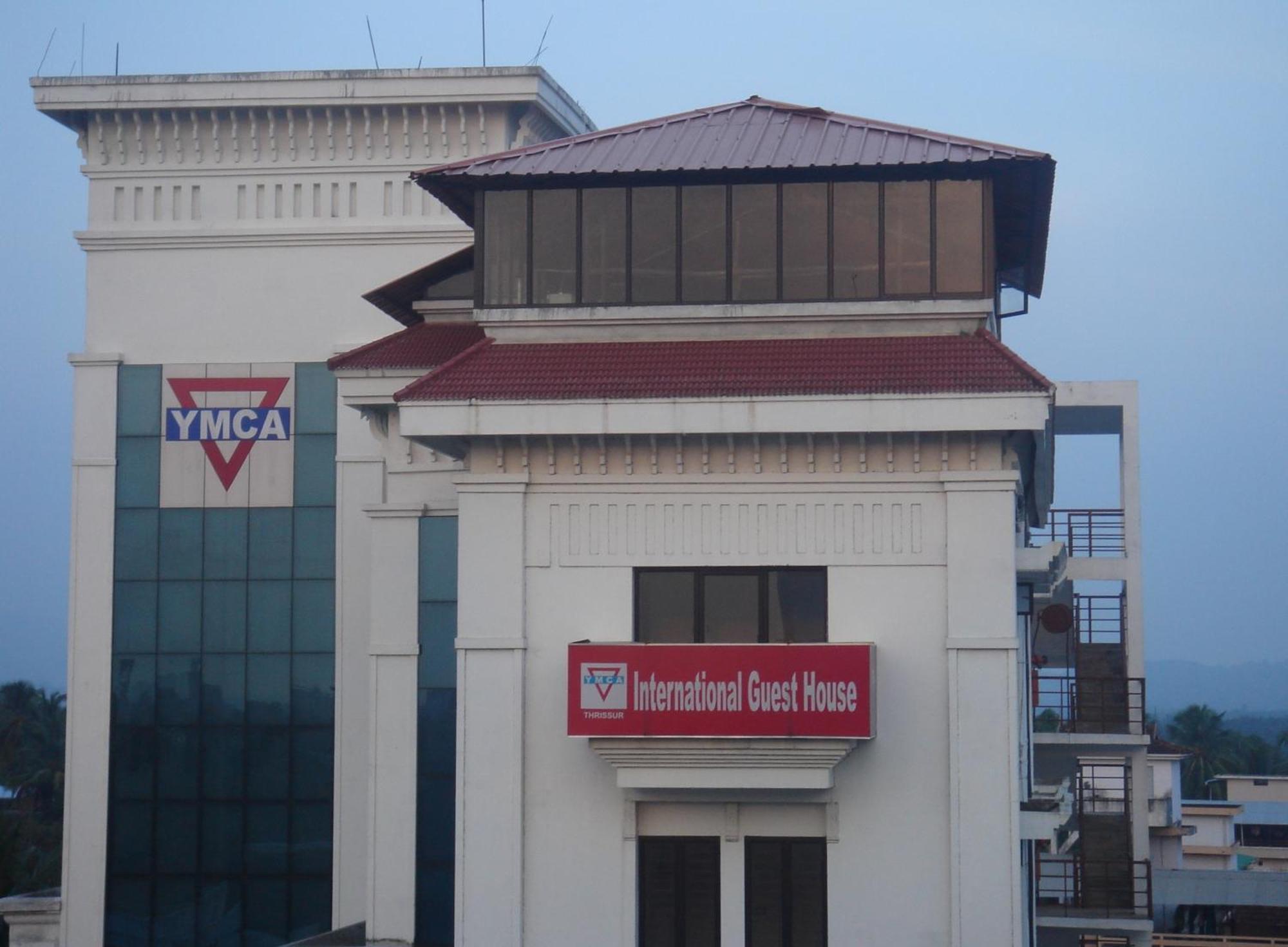 Ymca International Guest House Thrissur Extérieur photo